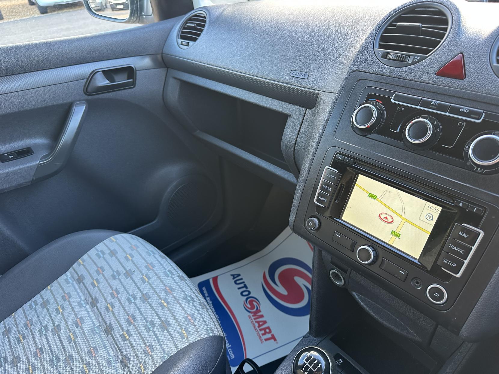 Volkswagen Caddy Maxi 1.6 TDi BlueMotion Tech C20 Maxi Startline Panel Van 5dr Diesel Manual FWD (136 g/km, 101 bhp)