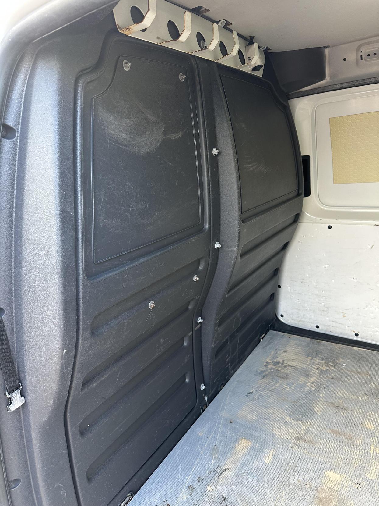 Volkswagen Caddy Maxi 1.6 TDi BlueMotion Tech C20 Maxi Startline Panel Van 5dr Diesel Manual FWD (136 g/km, 101 bhp)