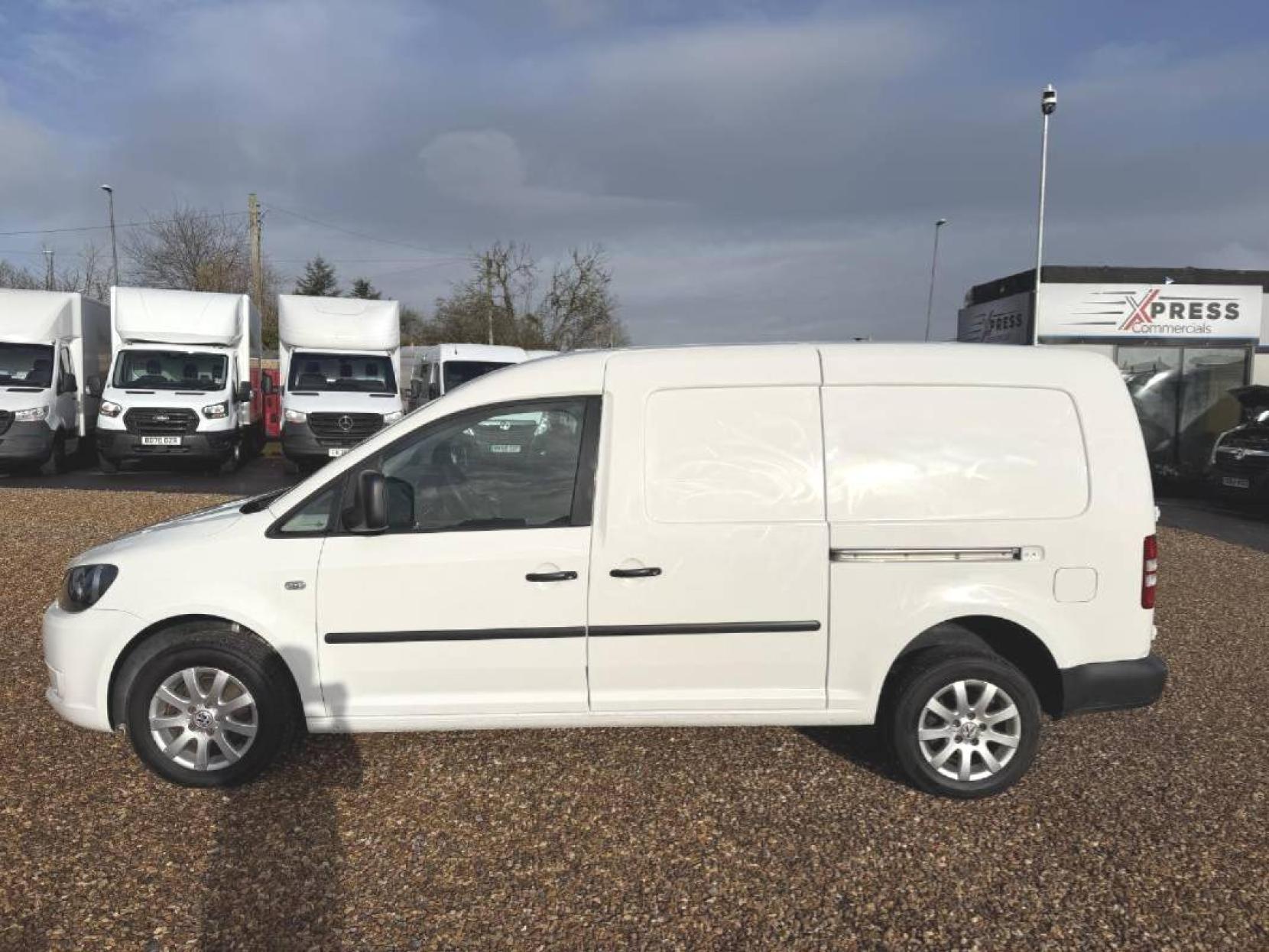 Volkswagen Caddy Maxi 1.6 TDi BlueMotion Tech C20 Maxi Startline Panel Van 5dr Diesel Manual FWD (136 g/km, 101 bhp)