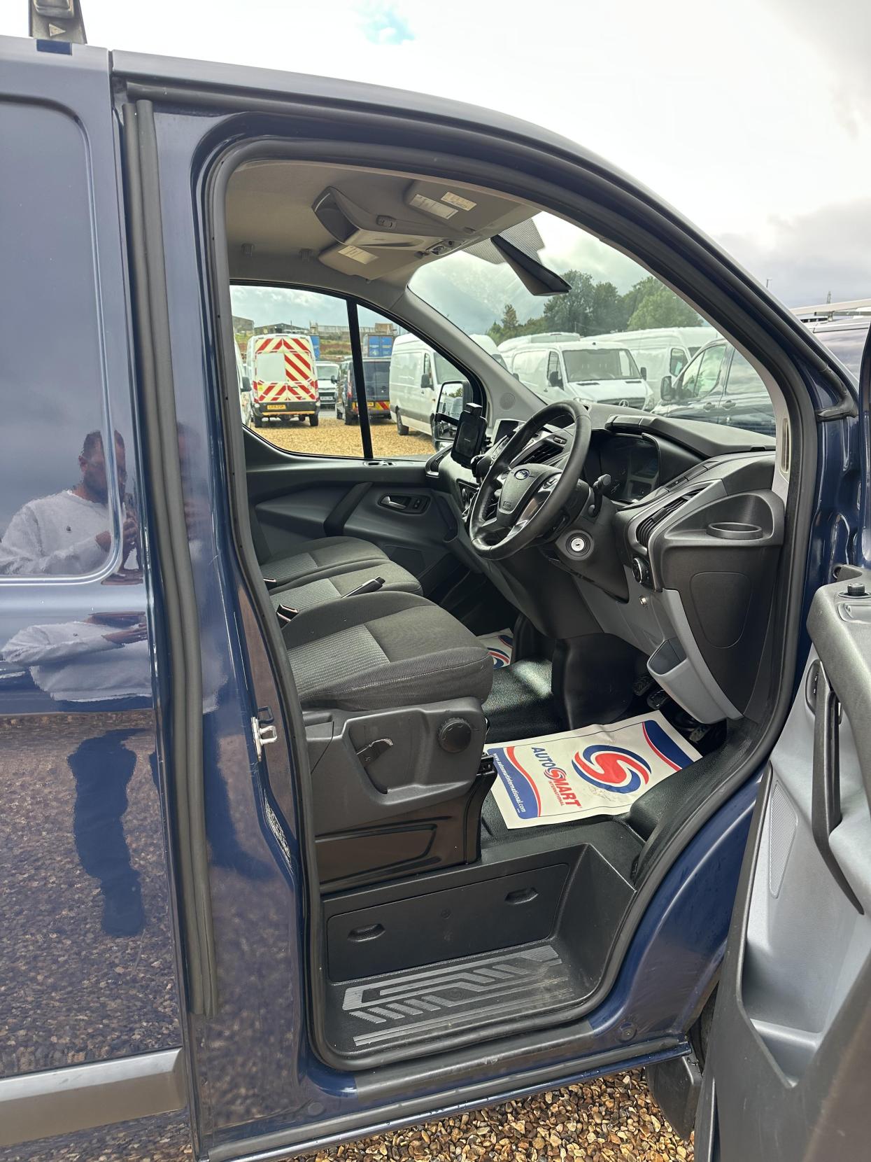 Ford Transit Custom 2.2 TDCi 330 Trend Panel Van 5dr Diesel Manual L2 H1 (197 g/km, 123 bhp)