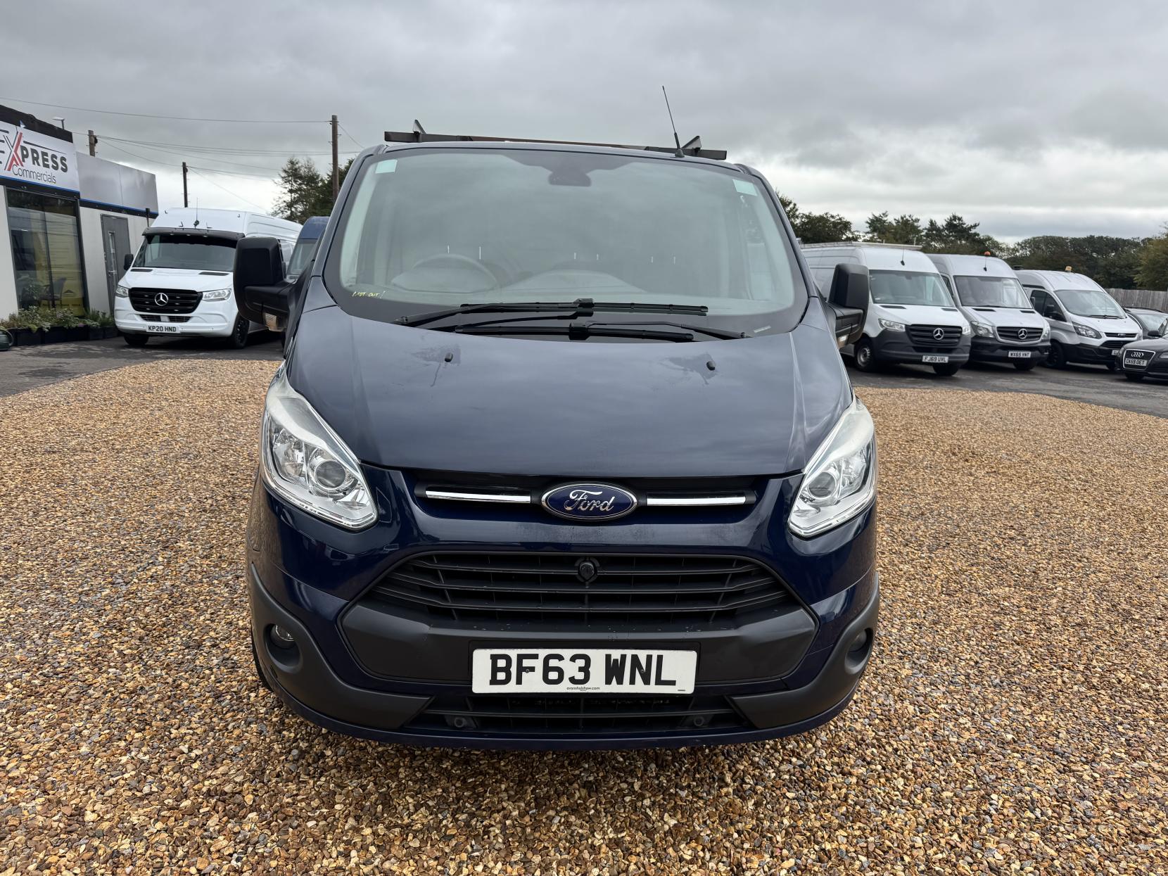 Ford Transit Custom 2.2 TDCi 330 Trend Panel Van 5dr Diesel Manual L2 H1 (197 g/km, 123 bhp)