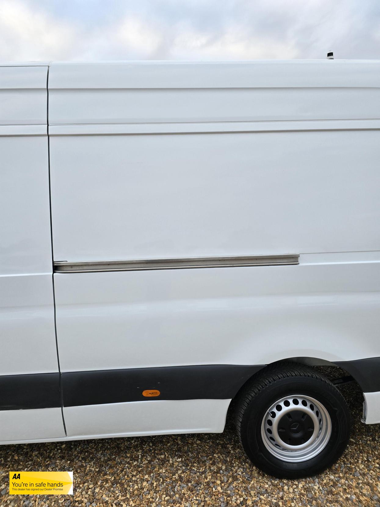 Mercedes-Benz Sprinter 2.1 311 CDI Panel Van 5dr Diesel Manual RWD L3 H2 Euro 6 (114 ps)