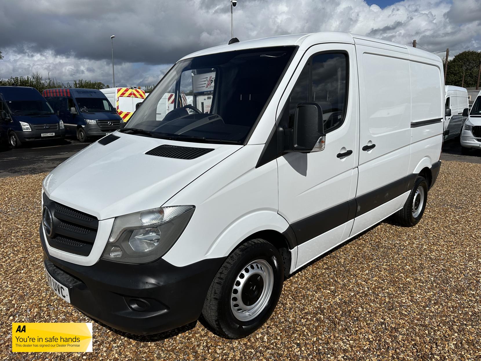 Mercedes-Benz Sprinter 2.1 314 CDi BlueEFFICIENCY Panel Van 5dr Diesel Manual RWD L1 (199 g/km, 140 bhp)