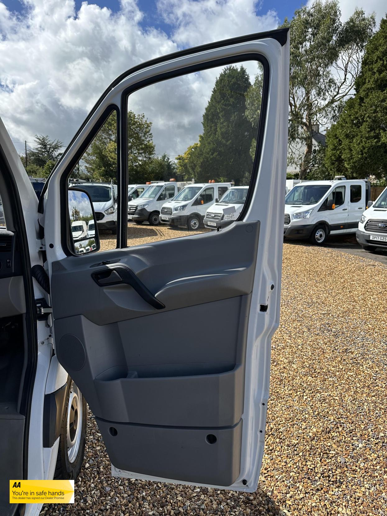 Mercedes-Benz Sprinter 2.1 314 CDi BlueEFFICIENCY Panel Van 5dr Diesel Manual RWD L1 (199 g/km, 140 bhp)