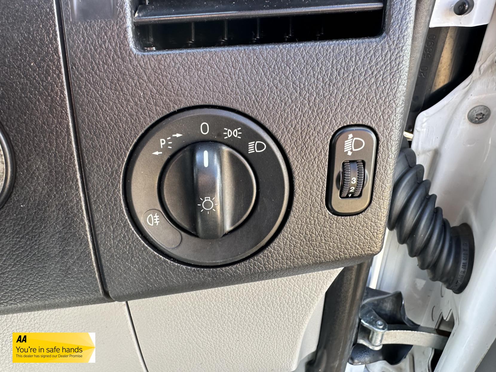 Mercedes-Benz Sprinter 2.1 314 CDi BlueEFFICIENCY Panel Van 5dr Diesel Manual RWD L1 (199 g/km, 140 bhp)