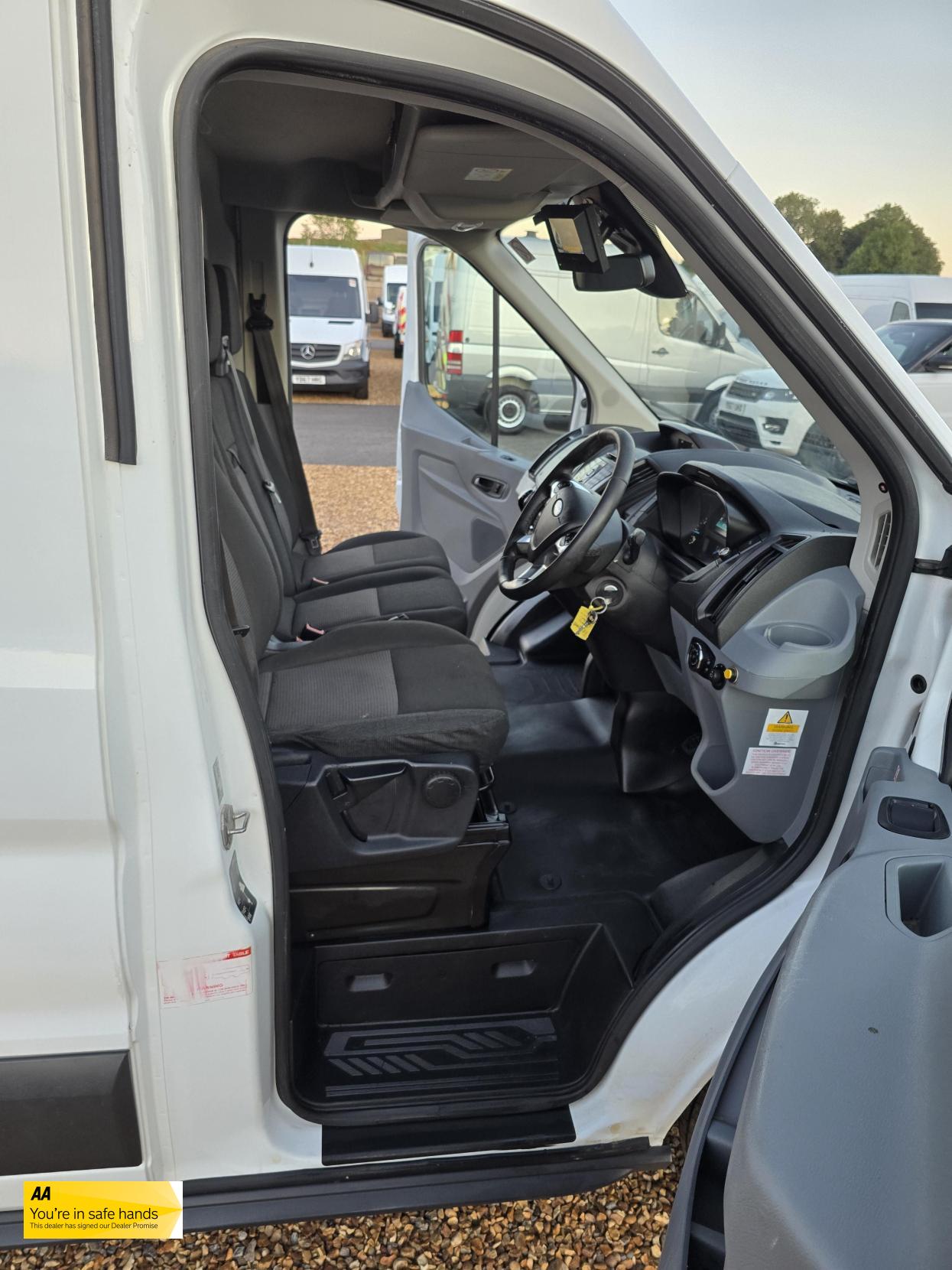 Ford Transit 2.0 350 EcoBlue Panel Van 5dr Diesel Manual RWD L2 H3 Euro 6 (130 ps)