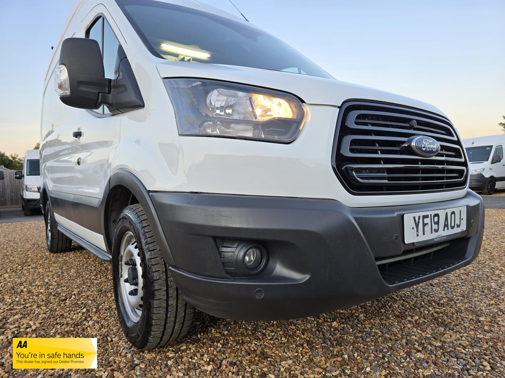 Ford Transit 2.0 350 EcoBlue Panel Van 5dr Diesel Manual RWD L2 H3 Euro 6 (130 ps)