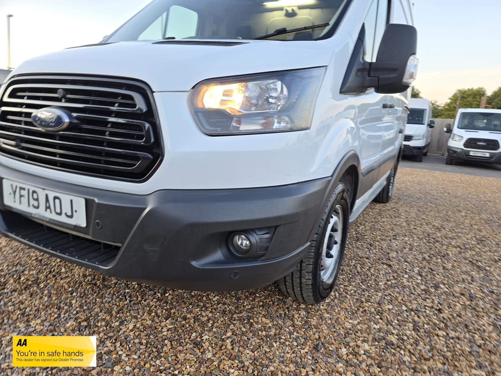 Ford Transit 2.0 350 EcoBlue Panel Van 5dr Diesel Manual RWD L2 H3 Euro 6 (130 ps)