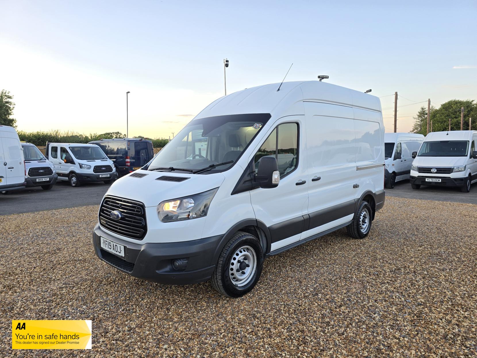 Ford Transit 2.0 350 EcoBlue Panel Van 5dr Diesel Manual RWD L2 H3 Euro 6 (130 ps)