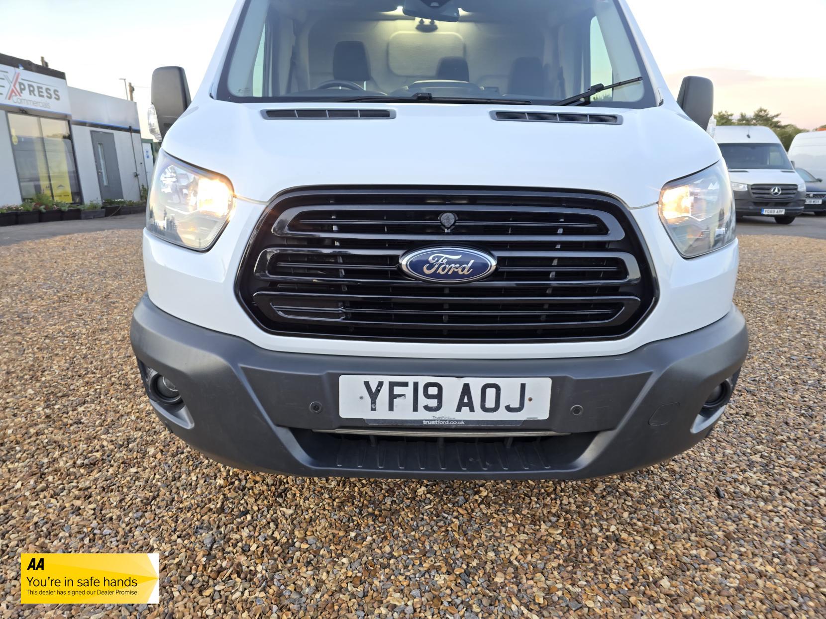 Ford Transit 2.0 350 EcoBlue Panel Van 5dr Diesel Manual RWD L2 H3 Euro 6 (130 ps)