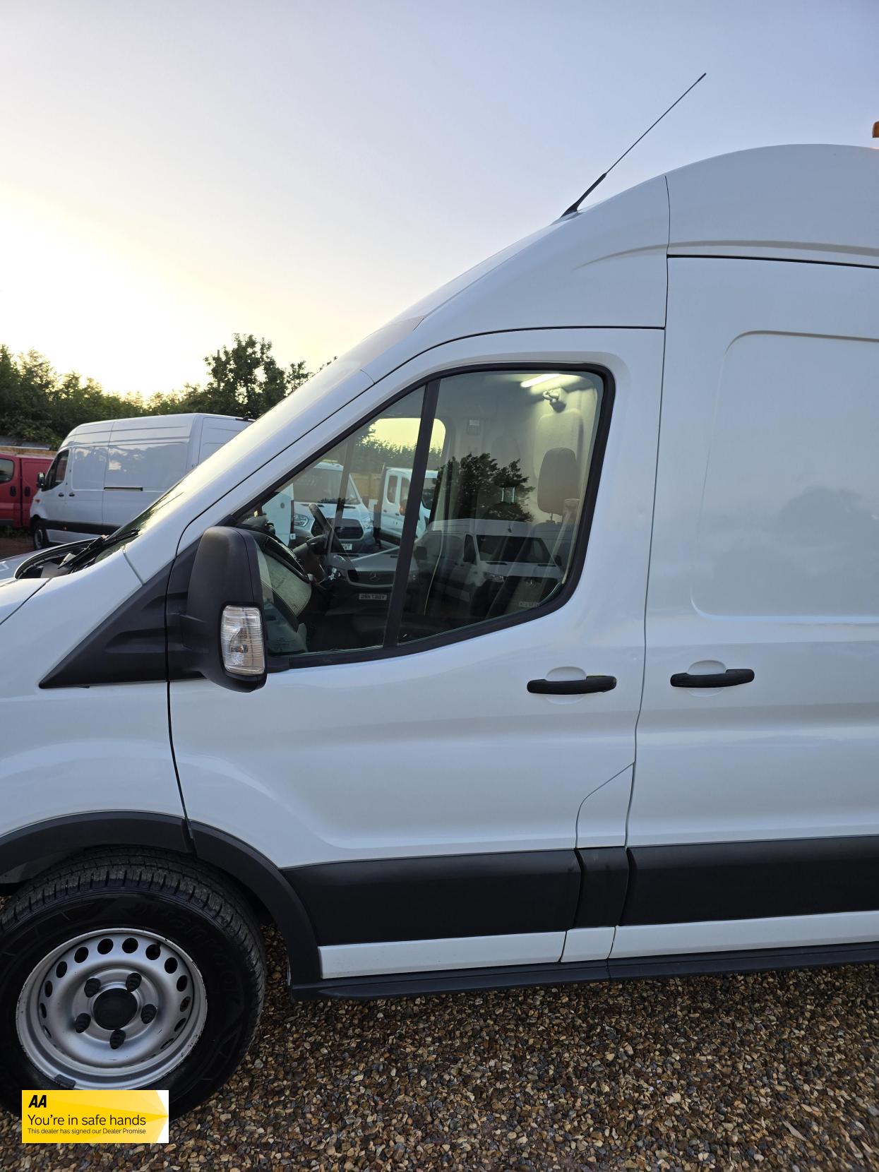 Ford Transit 2.0 350 EcoBlue Panel Van 5dr Diesel Manual RWD L2 H3 Euro 6 (130 ps)