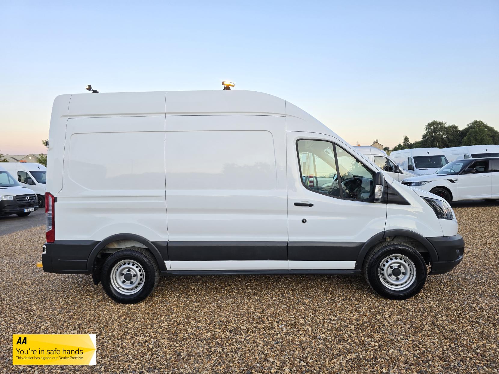 Ford Transit 2.0 350 EcoBlue Panel Van 5dr Diesel Manual RWD L2 H3 Euro 6 (130 ps)