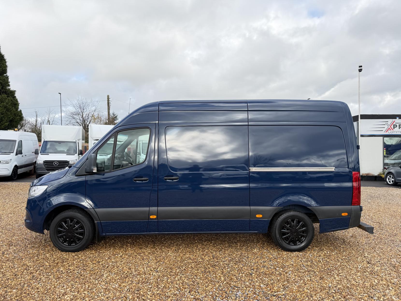 Mercedes-Benz Sprinter 2.1 314 CDI Panel Van 5dr Diesel Manual RWD L2 H2 Euro 6 (143 ps)