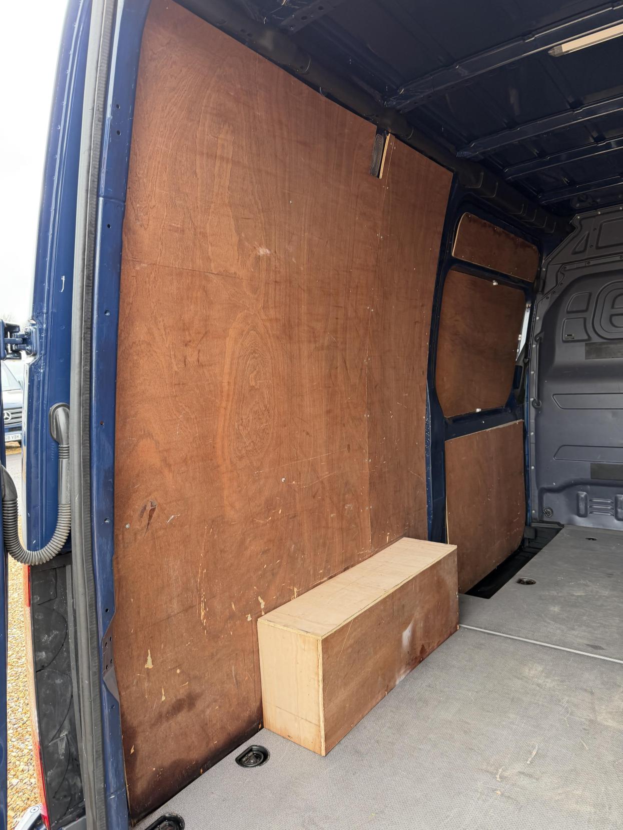 Mercedes-Benz Sprinter 2.1 314 CDI Panel Van 5dr Diesel Manual RWD L2 H2 Euro 6 (143 ps)