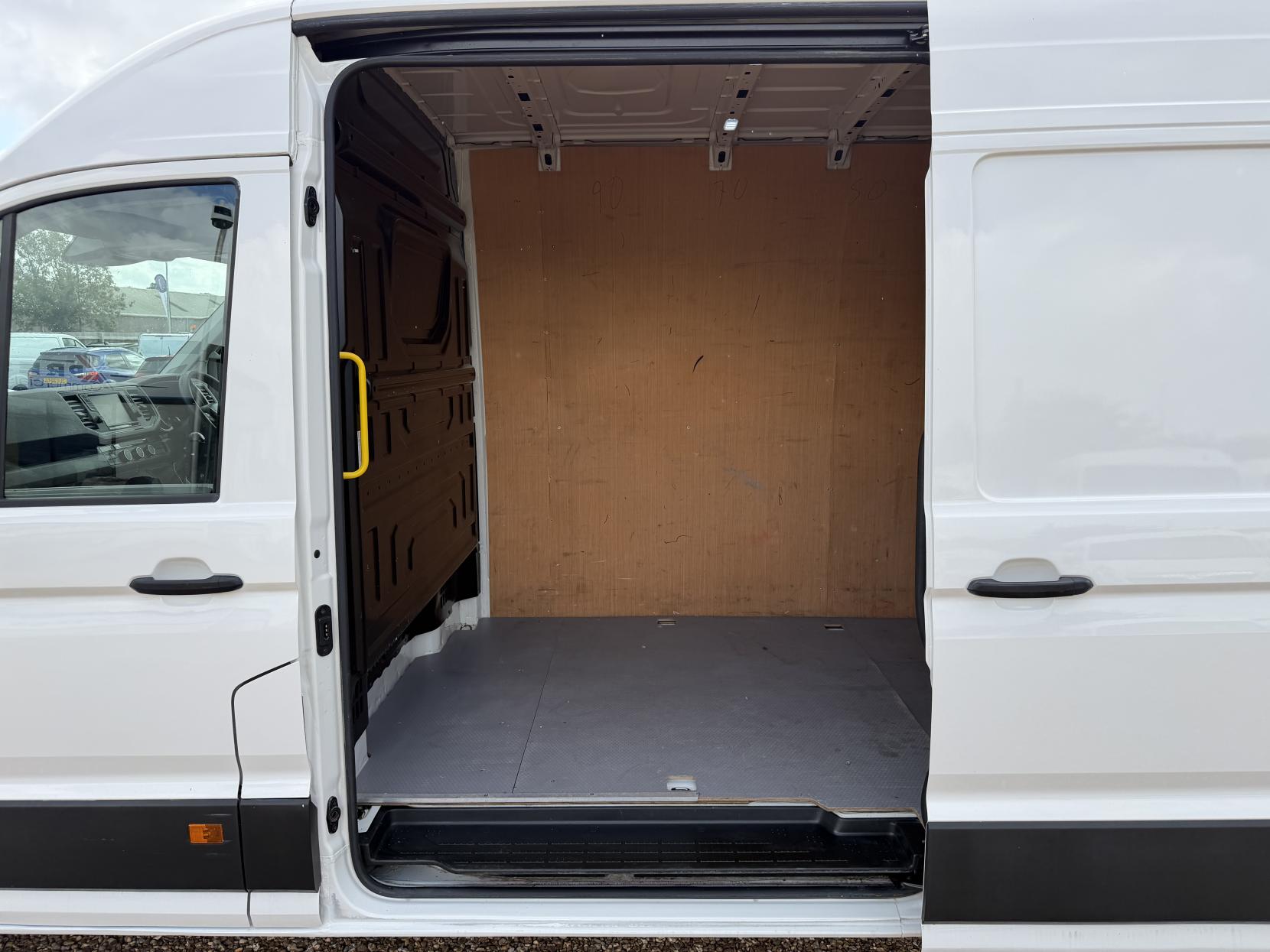 2019 MAN TGE 2.0 3140d Panel Van 5dr Diesel Manual FWD LWB High Roof Euro 6 (s/s) (140 ps) - Thumbnail 32