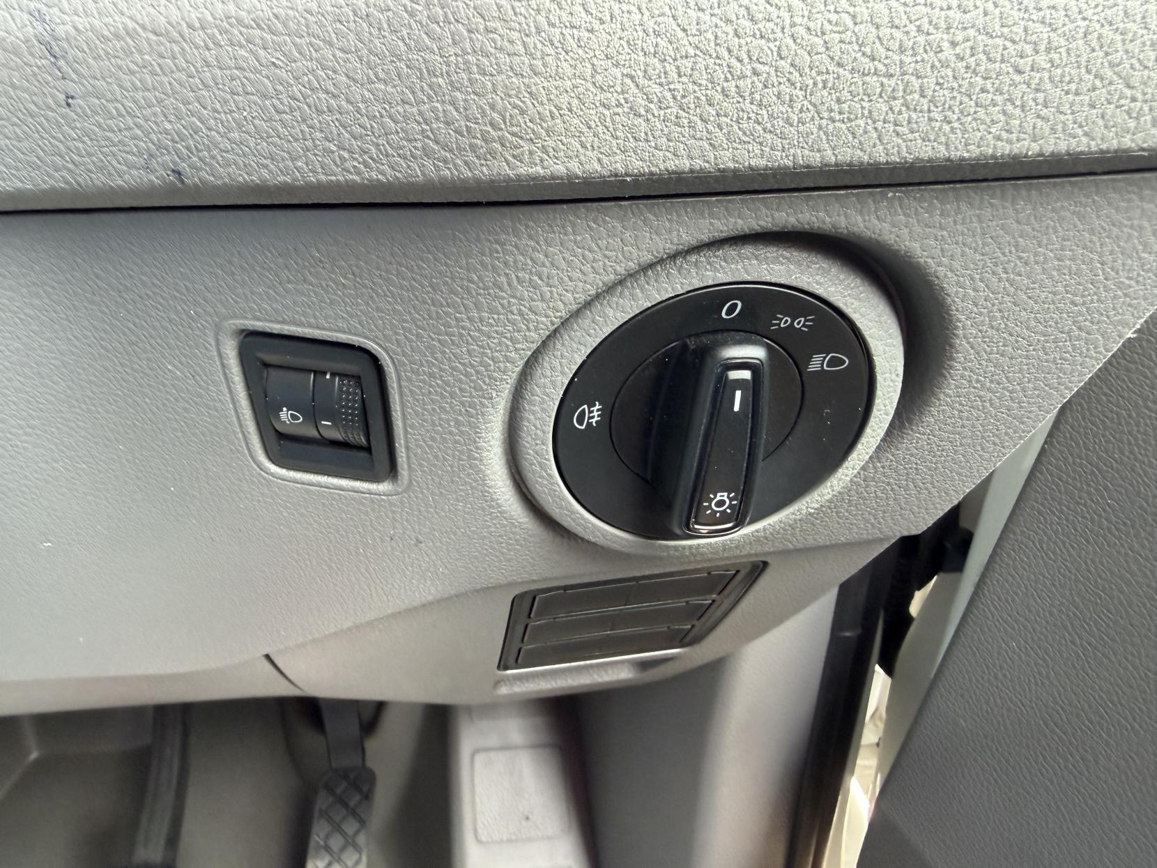 2019 MAN TGE 2.0 3140d Panel Van 5dr Diesel Manual FWD LWB High Roof Euro 6 (s/s) (140 ps) - Thumbnail 24