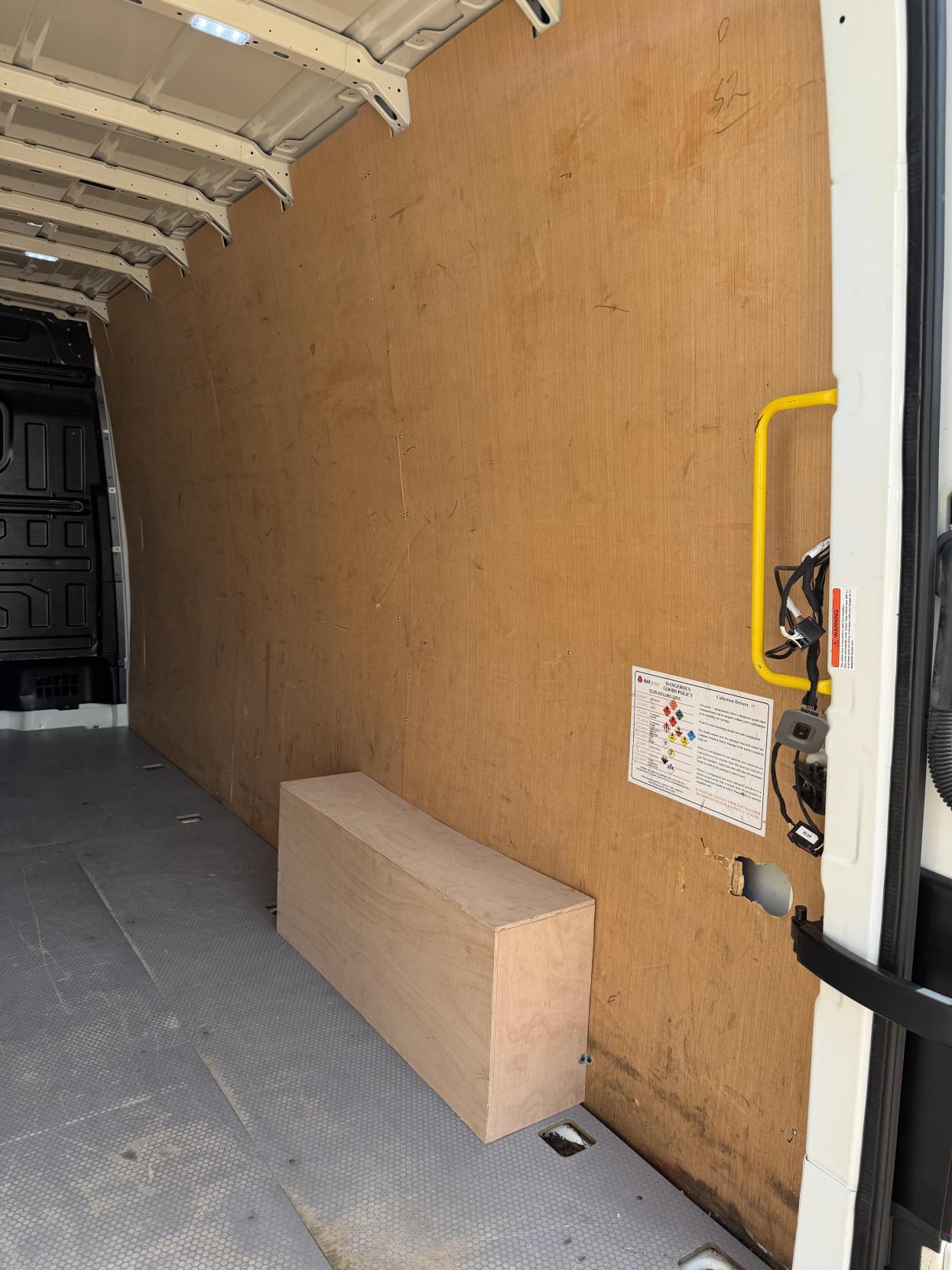 2019 MAN TGE 2.0 3140d Panel Van 5dr Diesel Manual FWD LWB High Roof Euro 6 (s/s) (140 ps) - Thumbnail 42