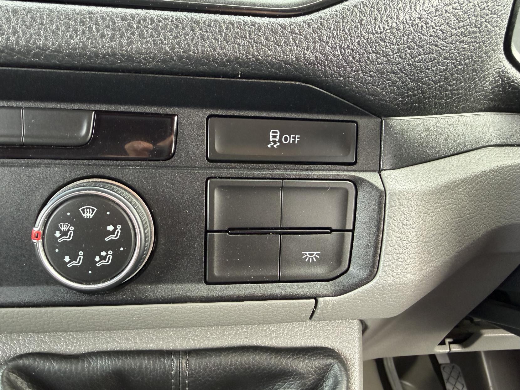 2019 MAN TGE 2.0 3140d Panel Van 5dr Diesel Manual FWD LWB High Roof Euro 6 (s/s) (140 ps) - Thumbnail 29