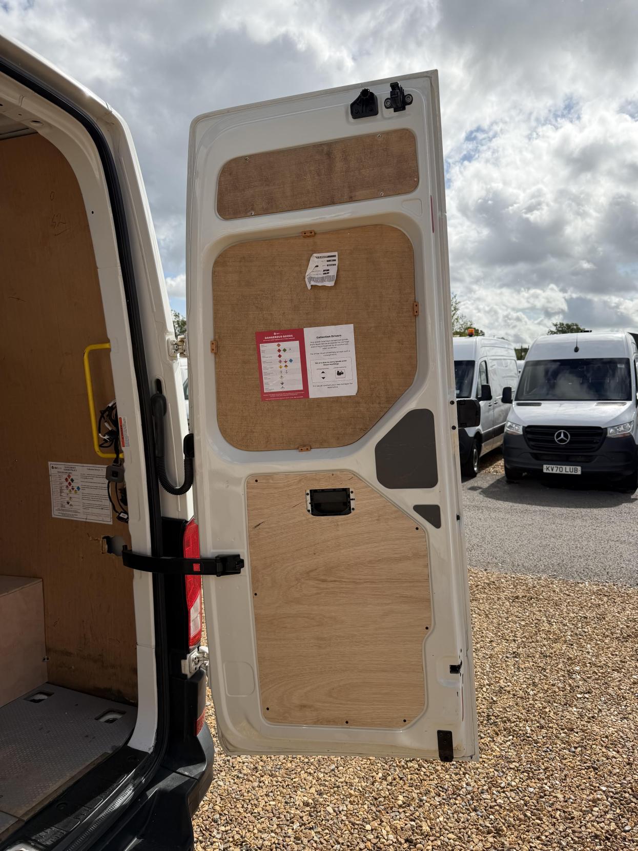 2019 MAN TGE 2.0 3140d Panel Van 5dr Diesel Manual FWD LWB High Roof Euro 6 (s/s) (140 ps) - Thumbnail 45