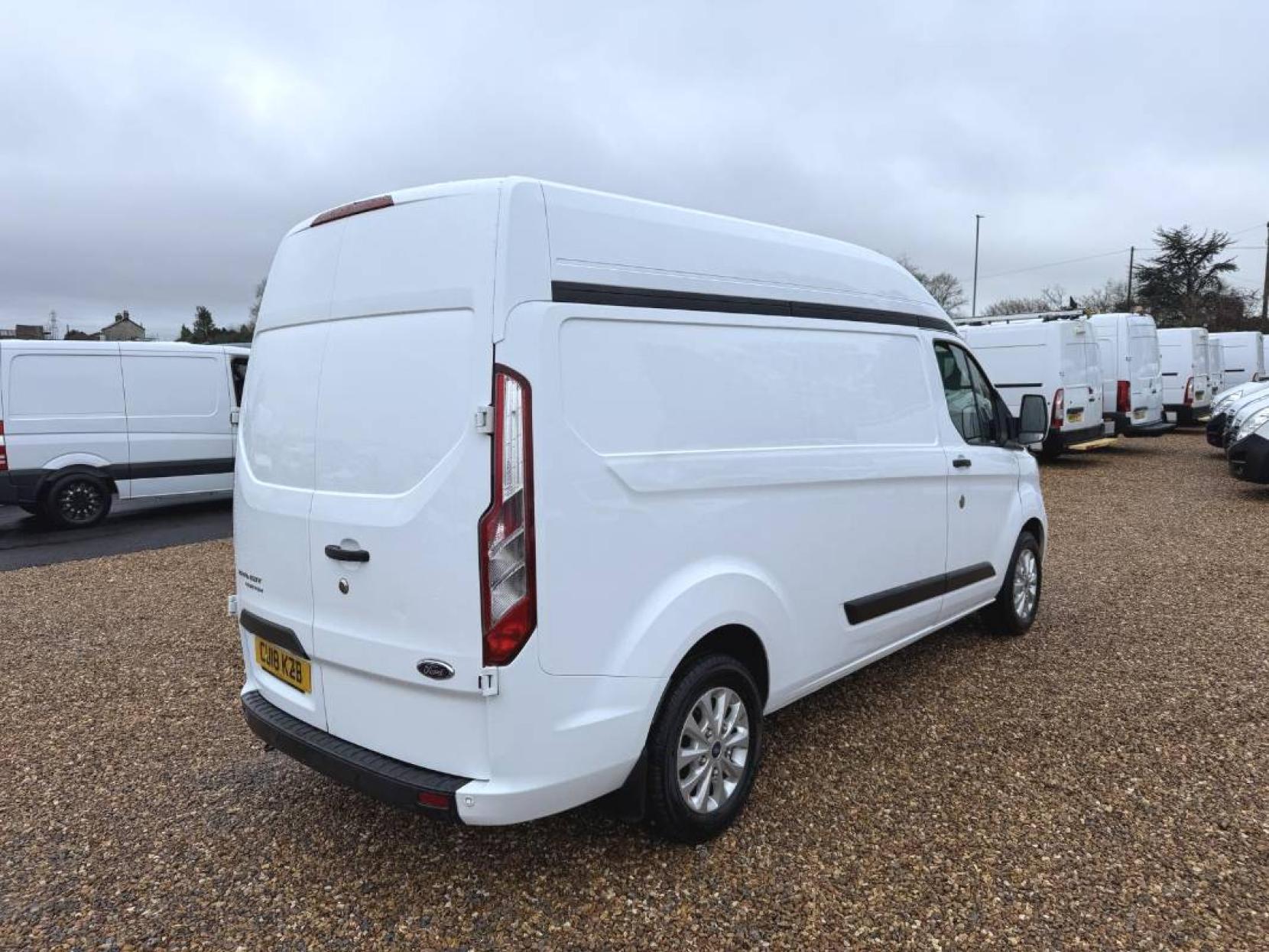 Ford Transit Custom 2.0 300 EcoBlue Trend Panel Van 5dr Diesel Manual L2 H2 Euro 6 (105 ps)