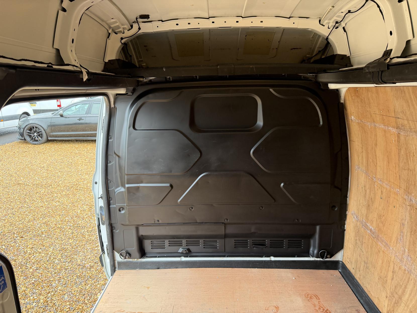 Ford Transit Custom 2.0 300 EcoBlue Trend Panel Van 5dr Diesel Manual L2 H2 Euro 6 (105 ps)