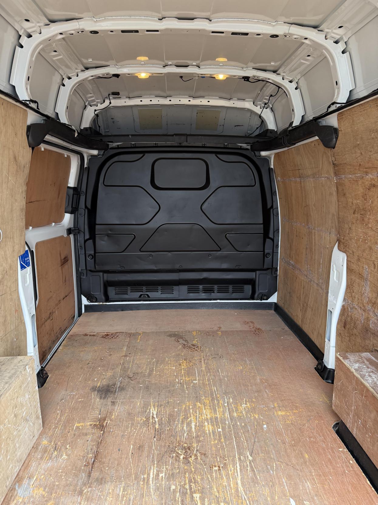 Ford Transit Custom 2.0 300 EcoBlue Trend Panel Van 5dr Diesel Manual L2 H2 Euro 6 (105 ps)