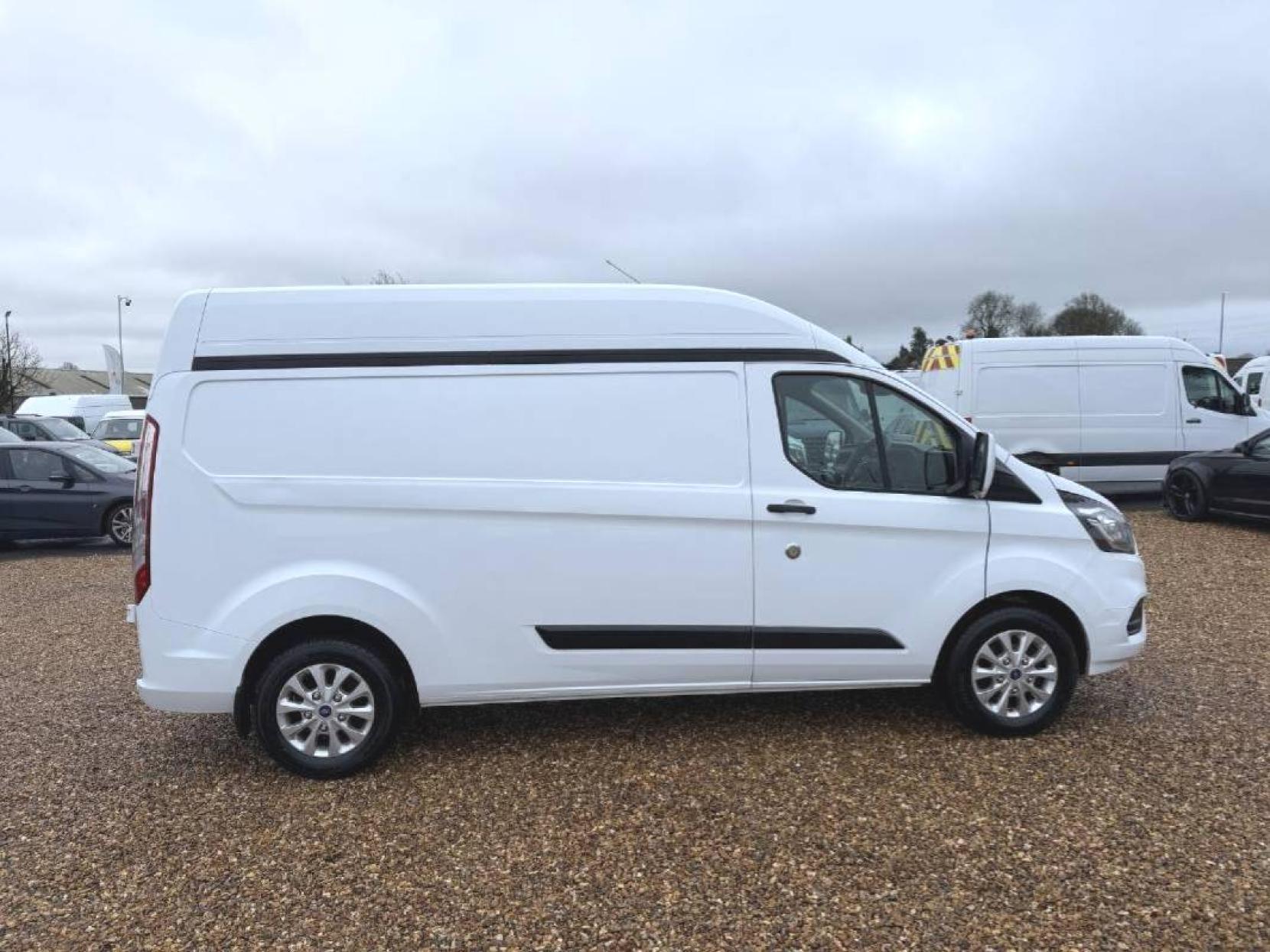 Ford Transit Custom 2.0 300 EcoBlue Trend Panel Van 5dr Diesel Manual L2 H2 Euro 6 (105 ps)