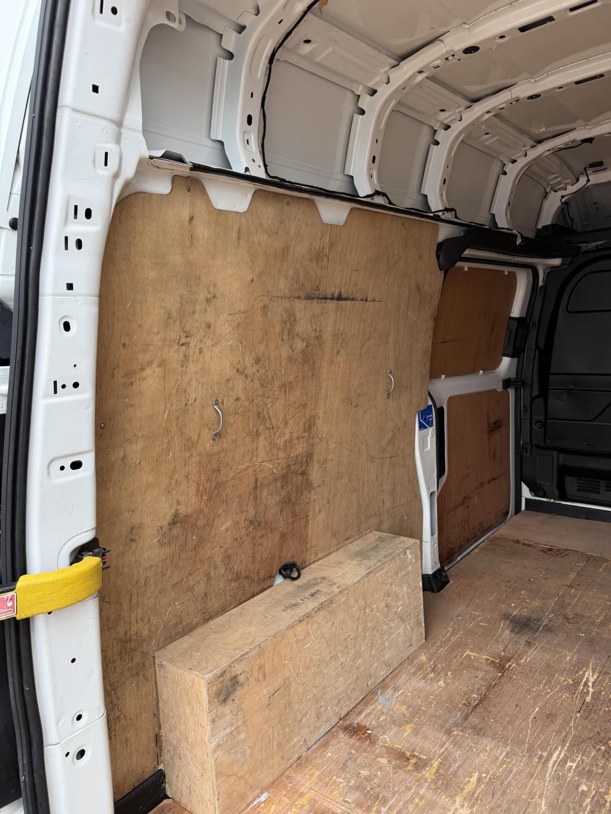 Ford Transit Custom 2.0 300 EcoBlue Trend Panel Van 5dr Diesel Manual L2 H2 Euro 6 (105 ps)