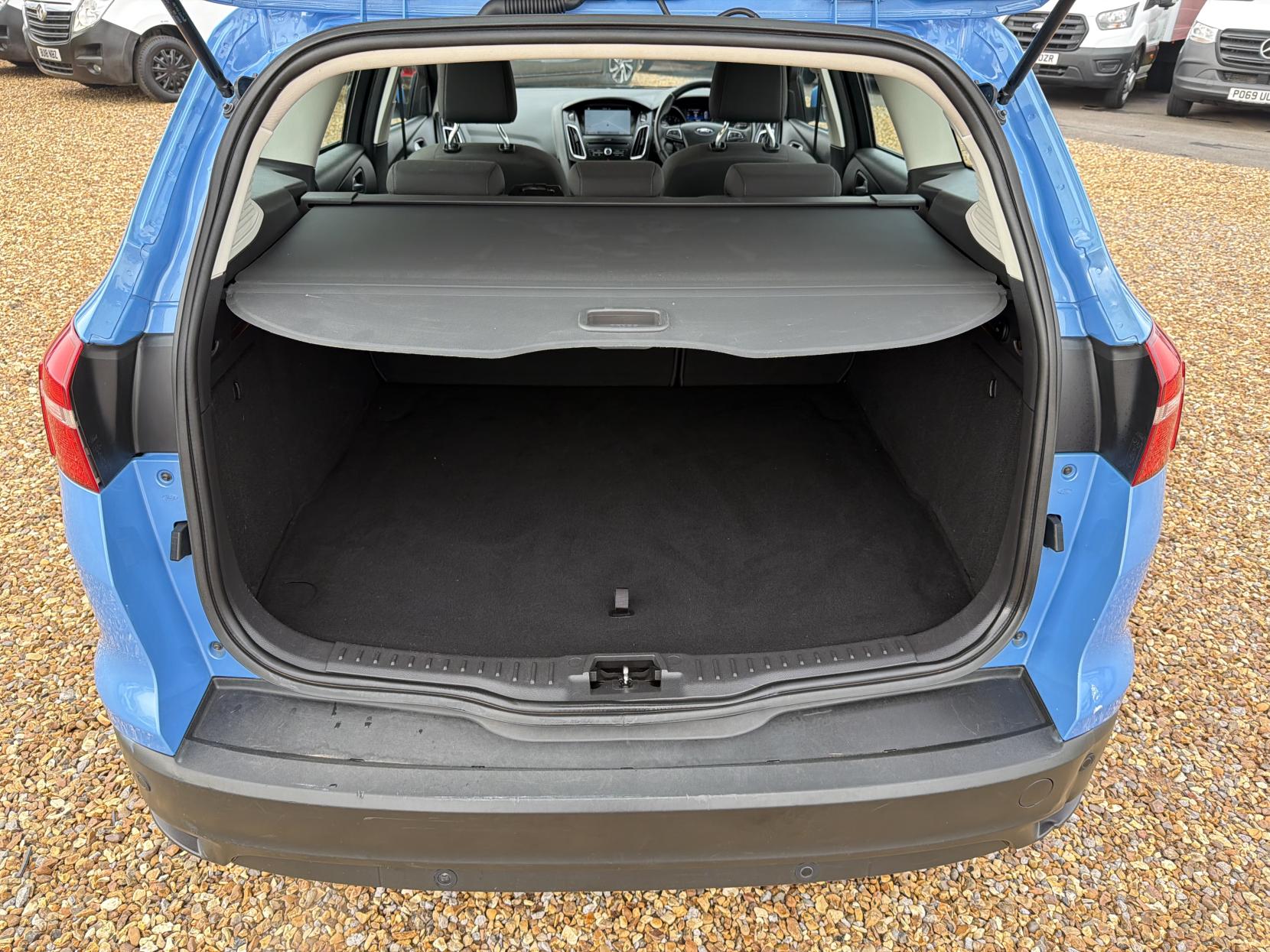 Ford Focus 1.0T EcoBoost Titanium Estate 5dr Petrol Auto Euro 6 (s/s) (125 ps)