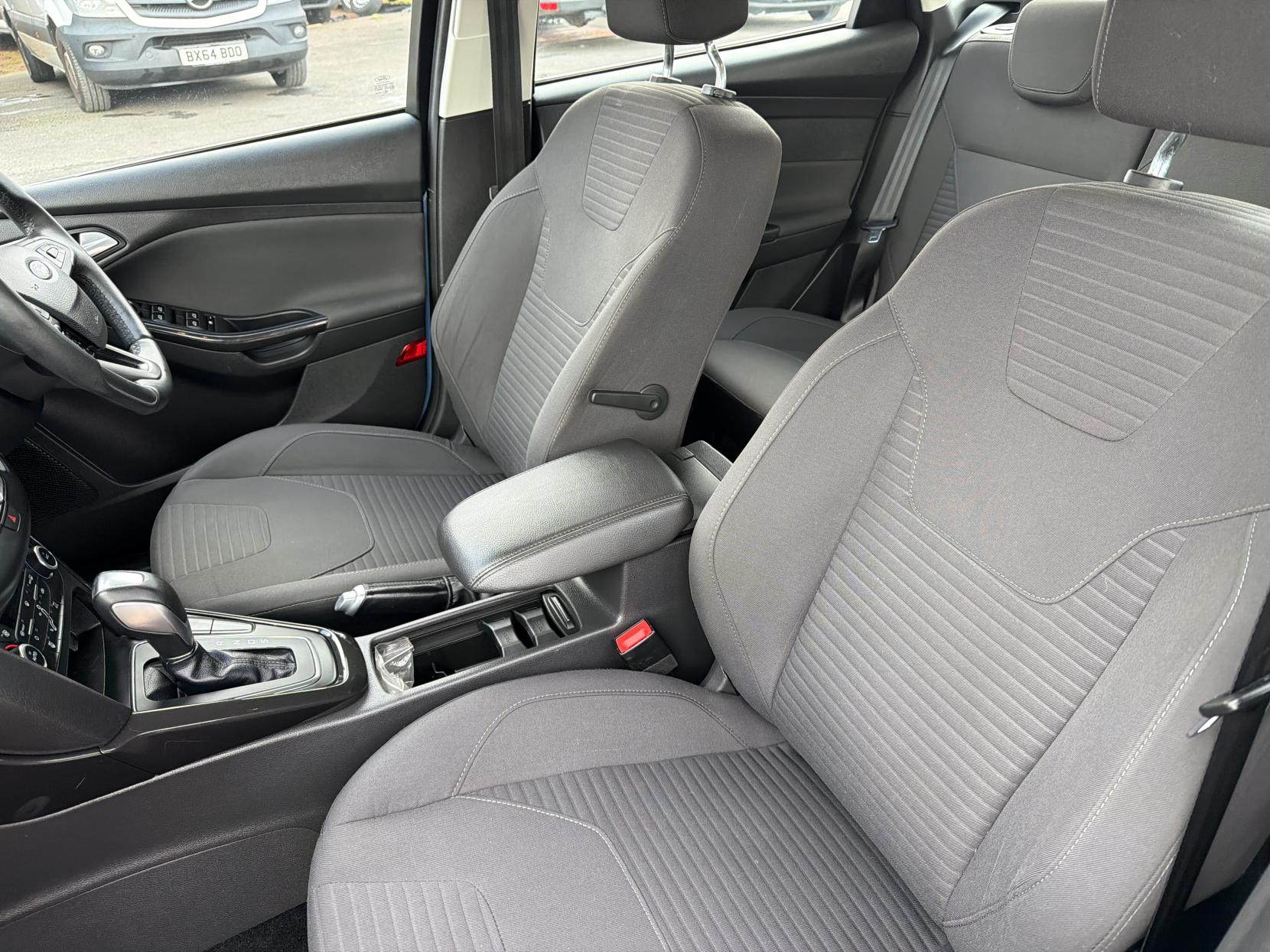 Ford Focus 1.0T EcoBoost Titanium Estate 5dr Petrol Auto Euro 6 (s/s) (125 ps)