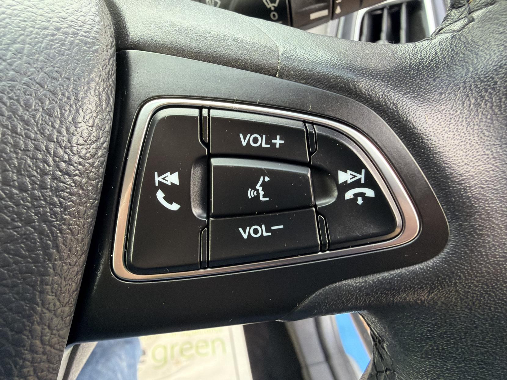 Ford Focus 1.0T EcoBoost Titanium Estate 5dr Petrol Auto Euro 6 (s/s) (125 ps)