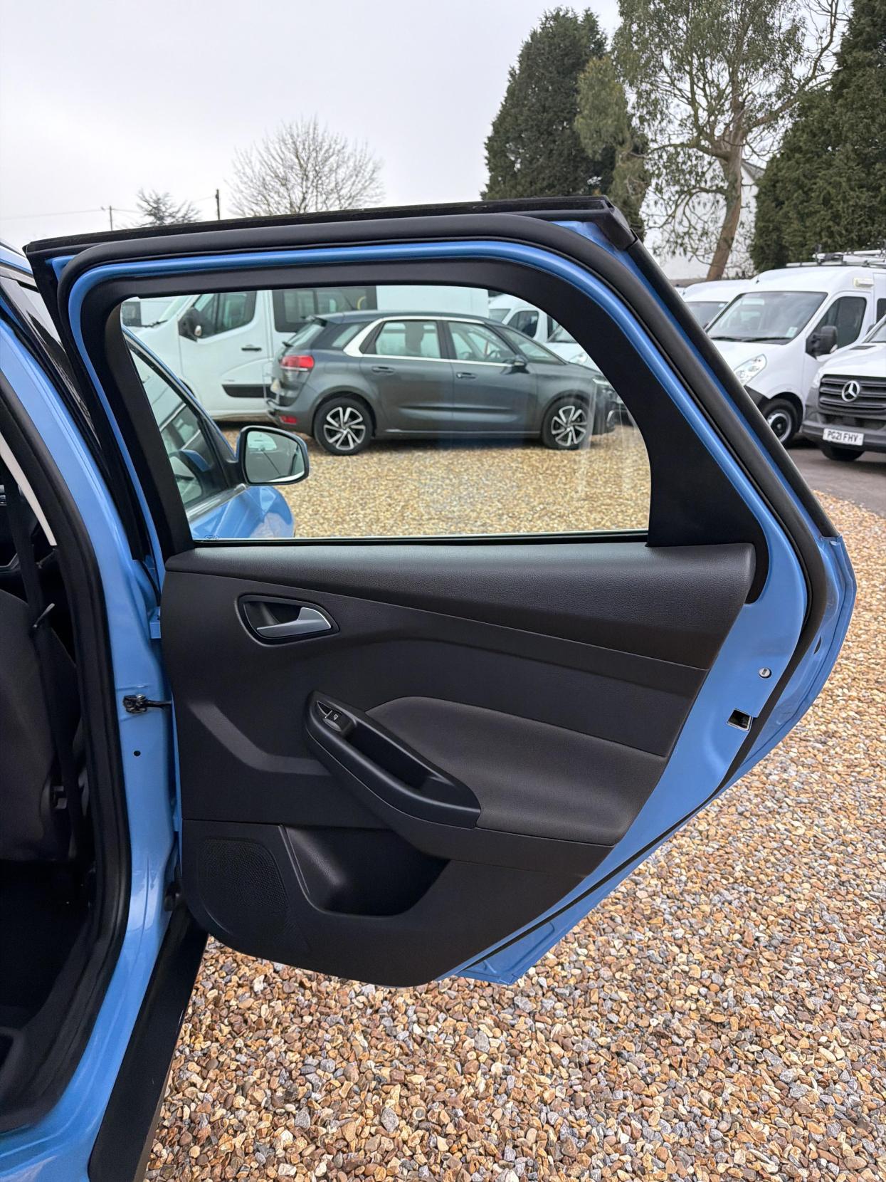 Ford Focus 1.0T EcoBoost Titanium Estate 5dr Petrol Auto Euro 6 (s/s) (125 ps)