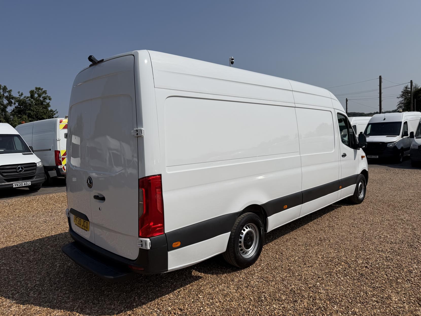 2020 Mercedes-Benz Sprinter 2.1 311 CDI Panel Van 5dr Diesel Manual RWD L3 H2 Euro 6 (114 ps) - Thumbnail 11