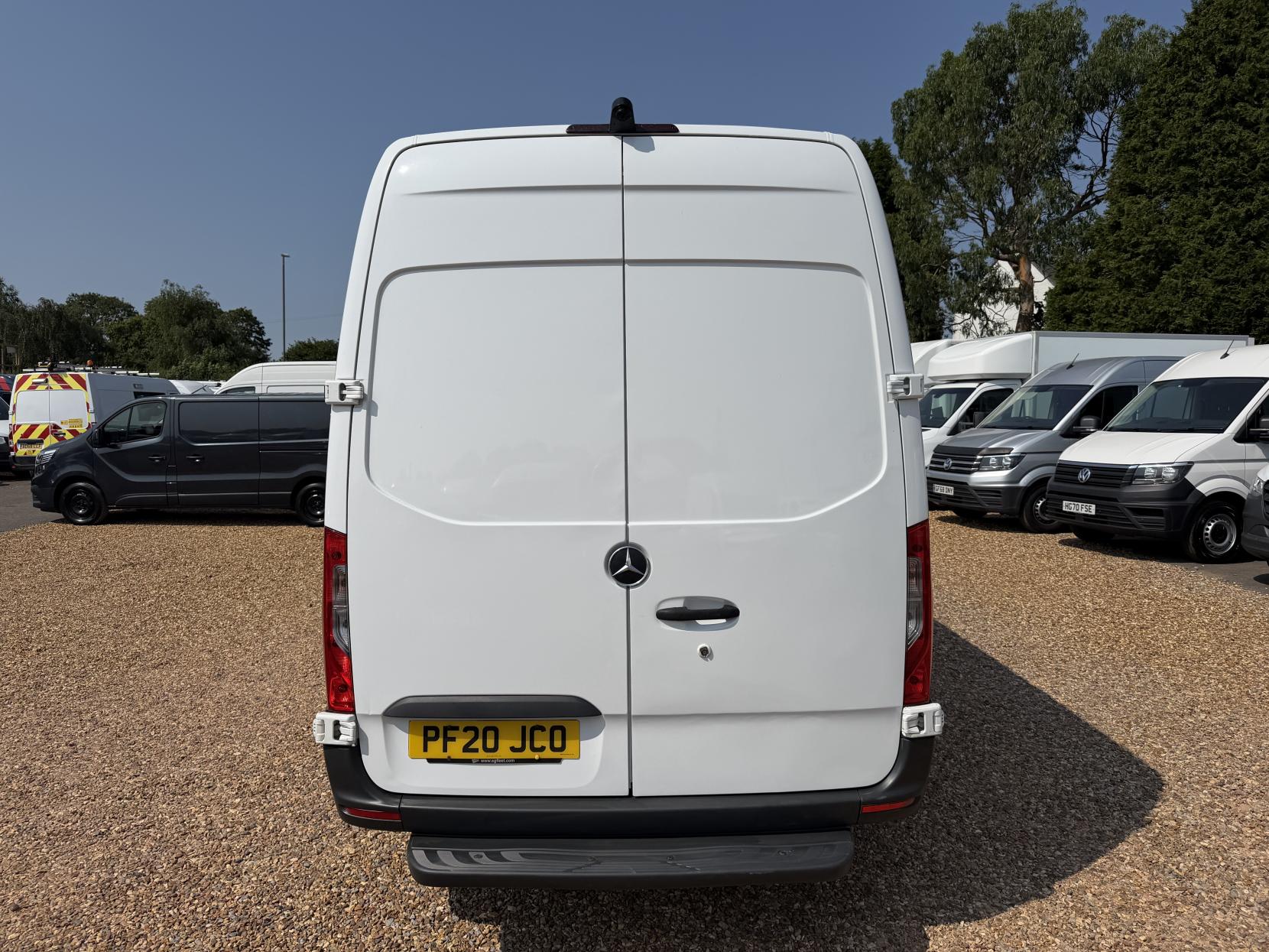2020 Mercedes-Benz Sprinter 2.1 311 CDI Panel Van 5dr Diesel Manual RWD L3 H2 Euro 6 (114 ps) - Thumbnail 10