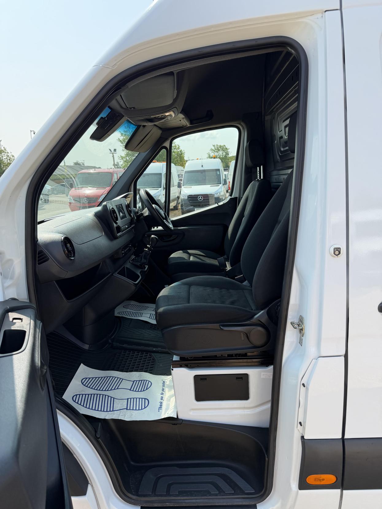 2020 Mercedes-Benz Sprinter 2.1 311 CDI Panel Van 5dr Diesel Manual RWD L3 H2 Euro 6 (114 ps) - Thumbnail 16