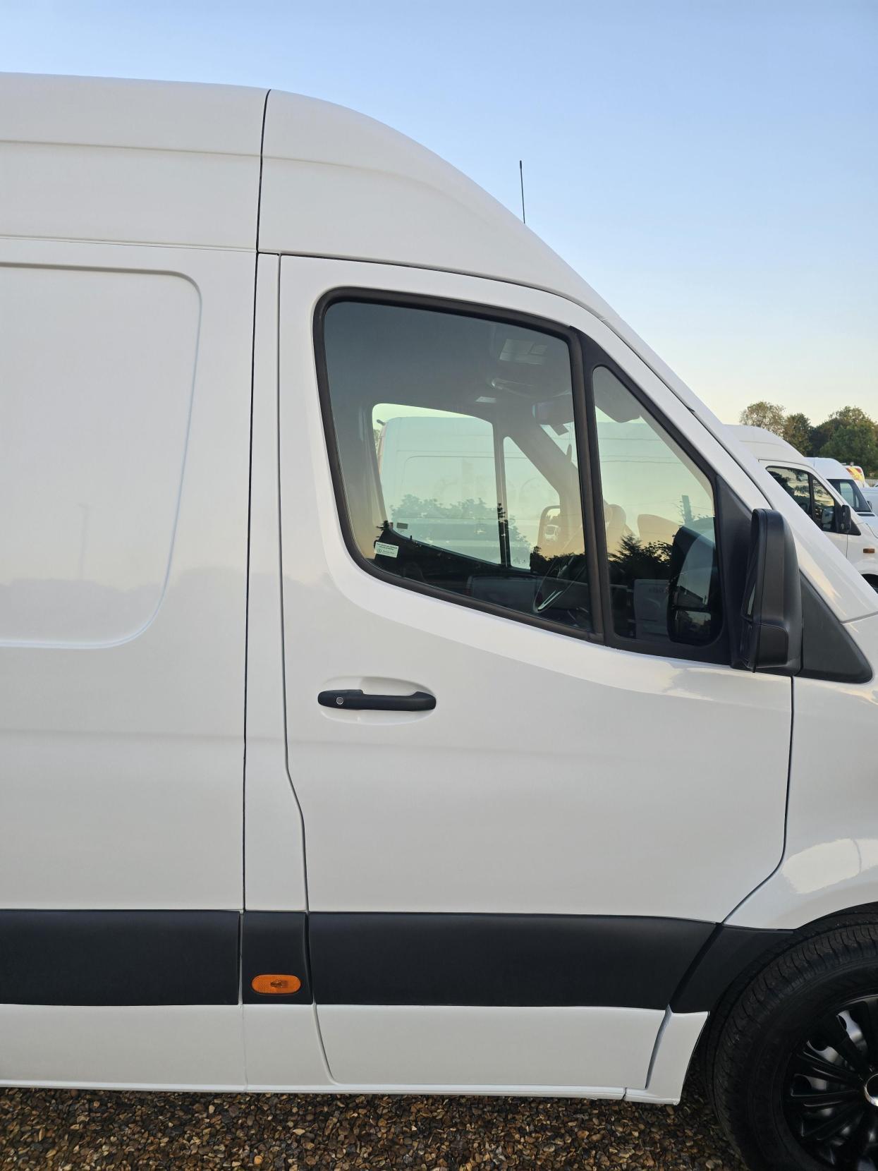 Mercedes-Benz Sprinter 2.1 311 CDI Panel Van 5dr Diesel Manual RWD L3 H2 Euro 6 (114 ps)