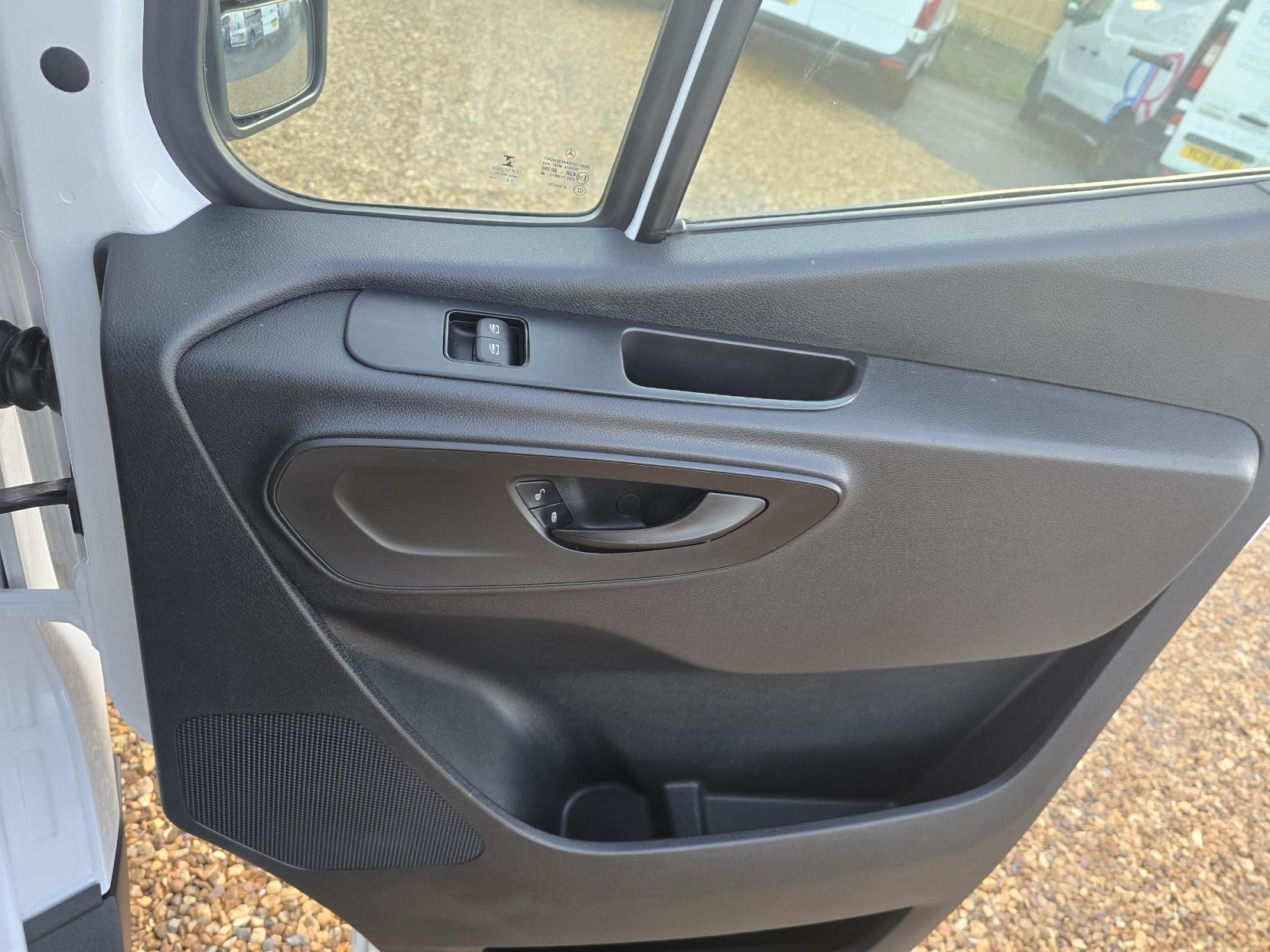 Mercedes-Benz Sprinter 2.1 311 CDI Panel Van 5dr Diesel Manual RWD L3 H2 Euro 6 (114 ps)