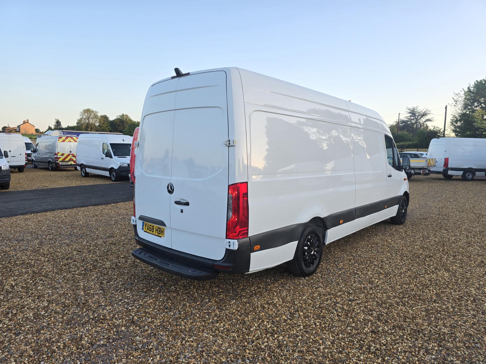 Mercedes-Benz Sprinter 2.1 311 CDI Panel Van 5dr Diesel Manual RWD L3 H2 Euro 6 (114 ps)
