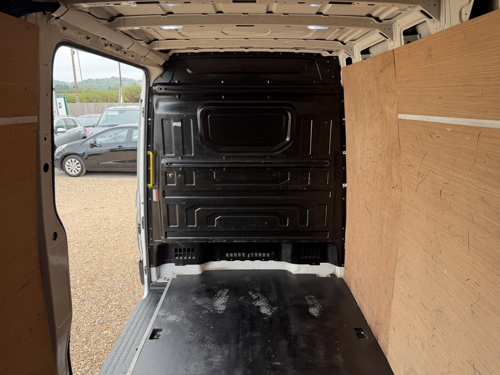 2020 MAN TGE 2.0 3140d Panel Van 5dr Diesel Manual FWD LWB High Roof Euro 6 (s/s) (140 ps) - Thumbnail 34