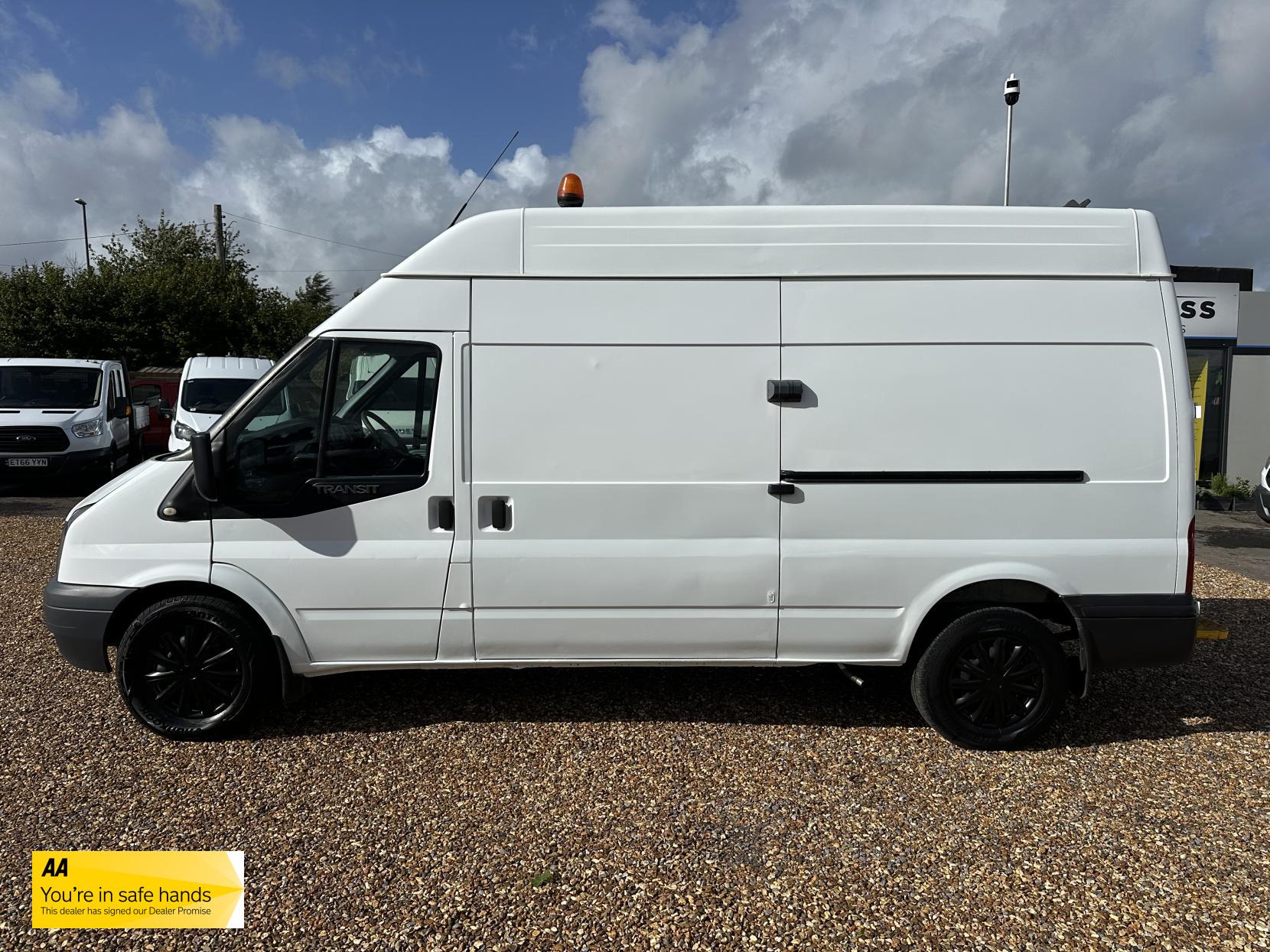 Ford Transit 2.2 TDCi 350 Panel Van 3dr Diesel Manual RWD L3 H3 (224 g/km, 98 bhp)