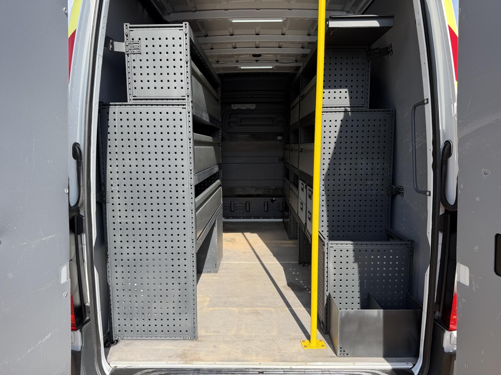 2020 Mercedes-Benz Sprinter 2.1 314 CDI Premium Panel Van 5dr Diesel Manual FWD L2 H2 Euro 6 (s/s) (143 ps) - Thumbnail 44