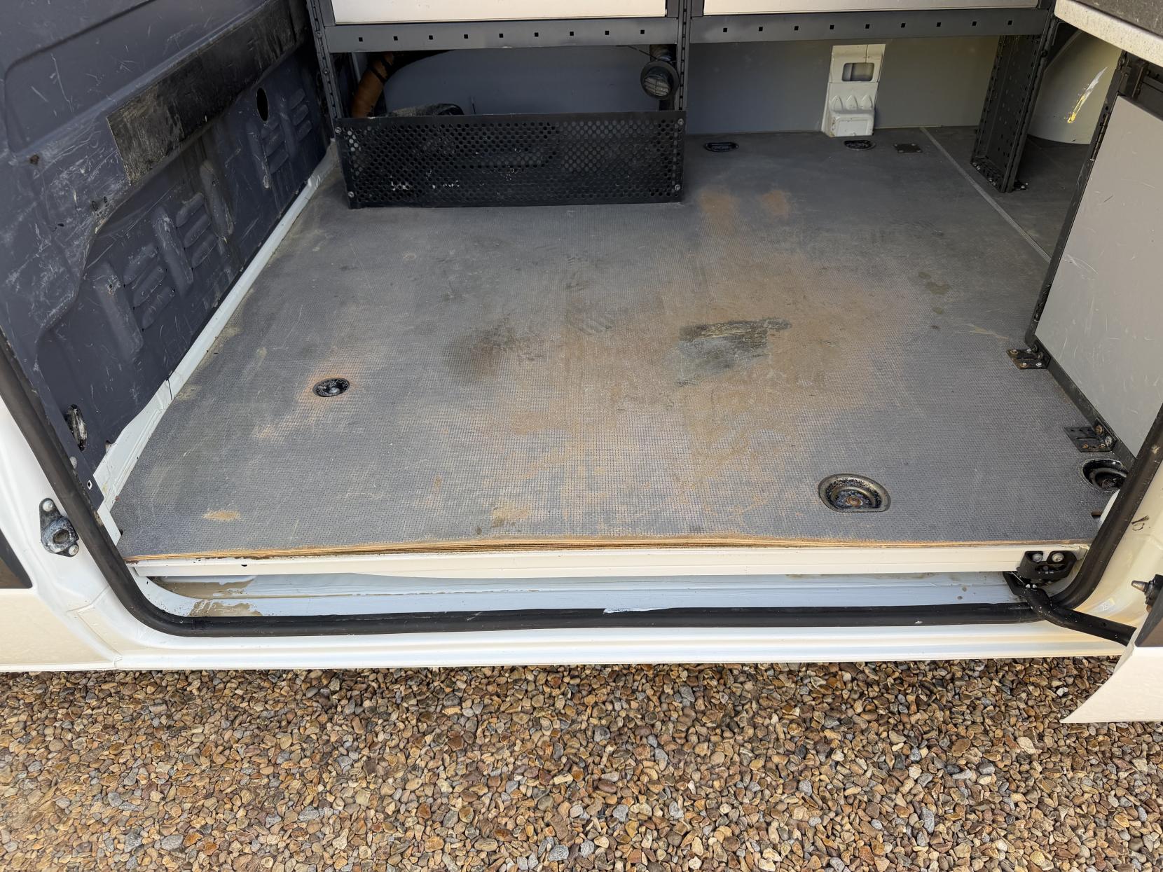 2020 Mercedes-Benz Sprinter 2.1 314 CDI Premium Panel Van 5dr Diesel Manual FWD L2 H2 Euro 6 (s/s) (143 ps) - Thumbnail 43