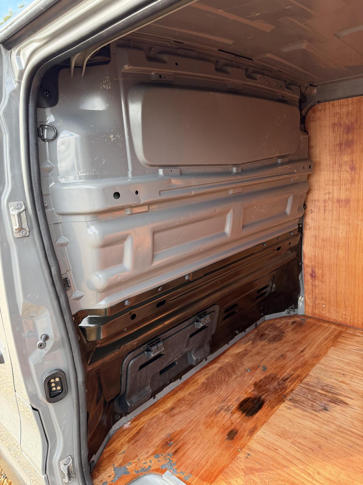 Renault Trafic 1.6 dCi ENERGY 27 Sport Panel Van 5dr Diesel Manual SWB Standard Roof Euro 5 (s/s) (120 ps)