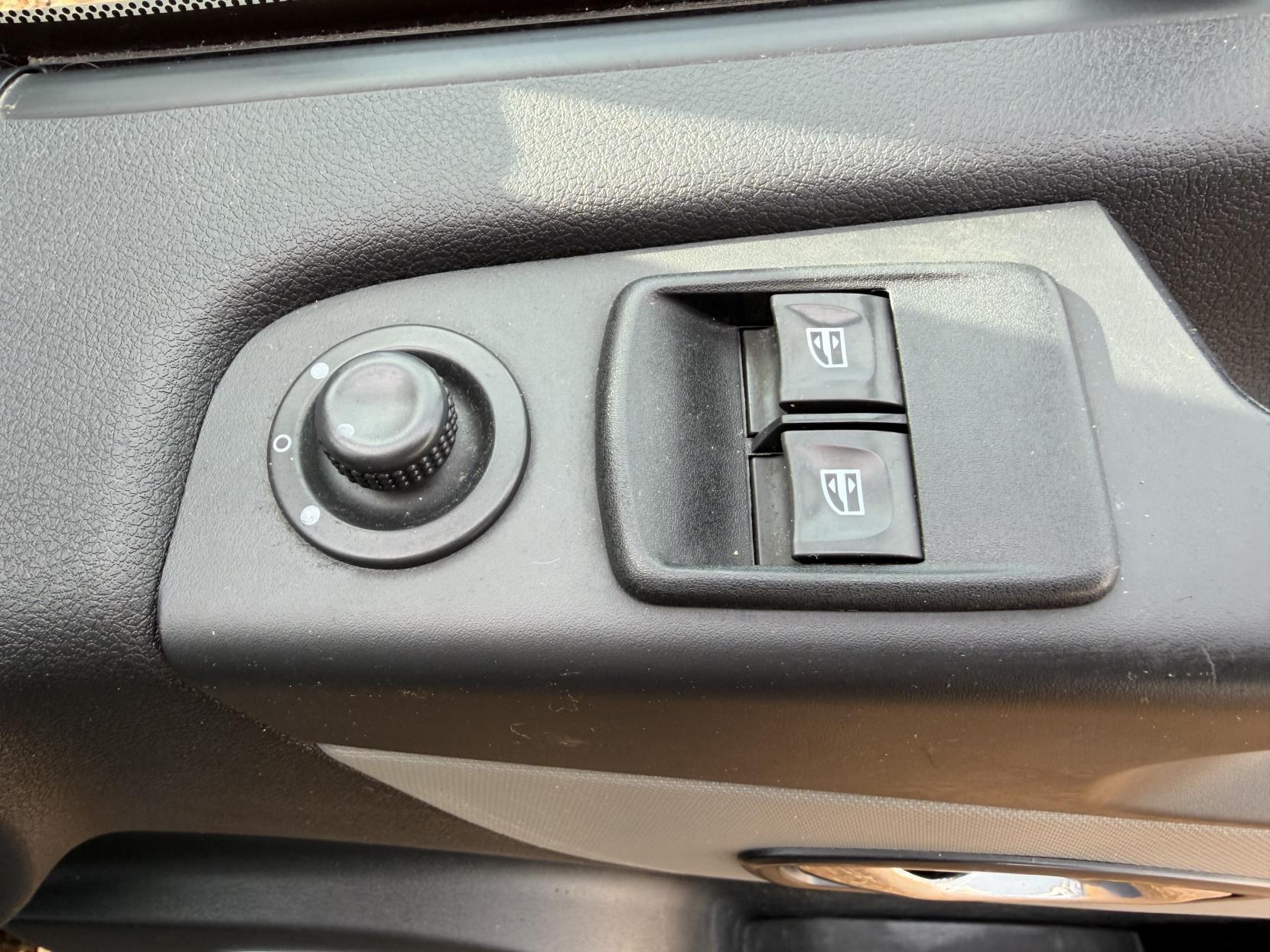 Renault Trafic 1.6 dCi ENERGY 27 Sport Panel Van 5dr Diesel Manual SWB Standard Roof Euro 5 (s/s) (120 ps)