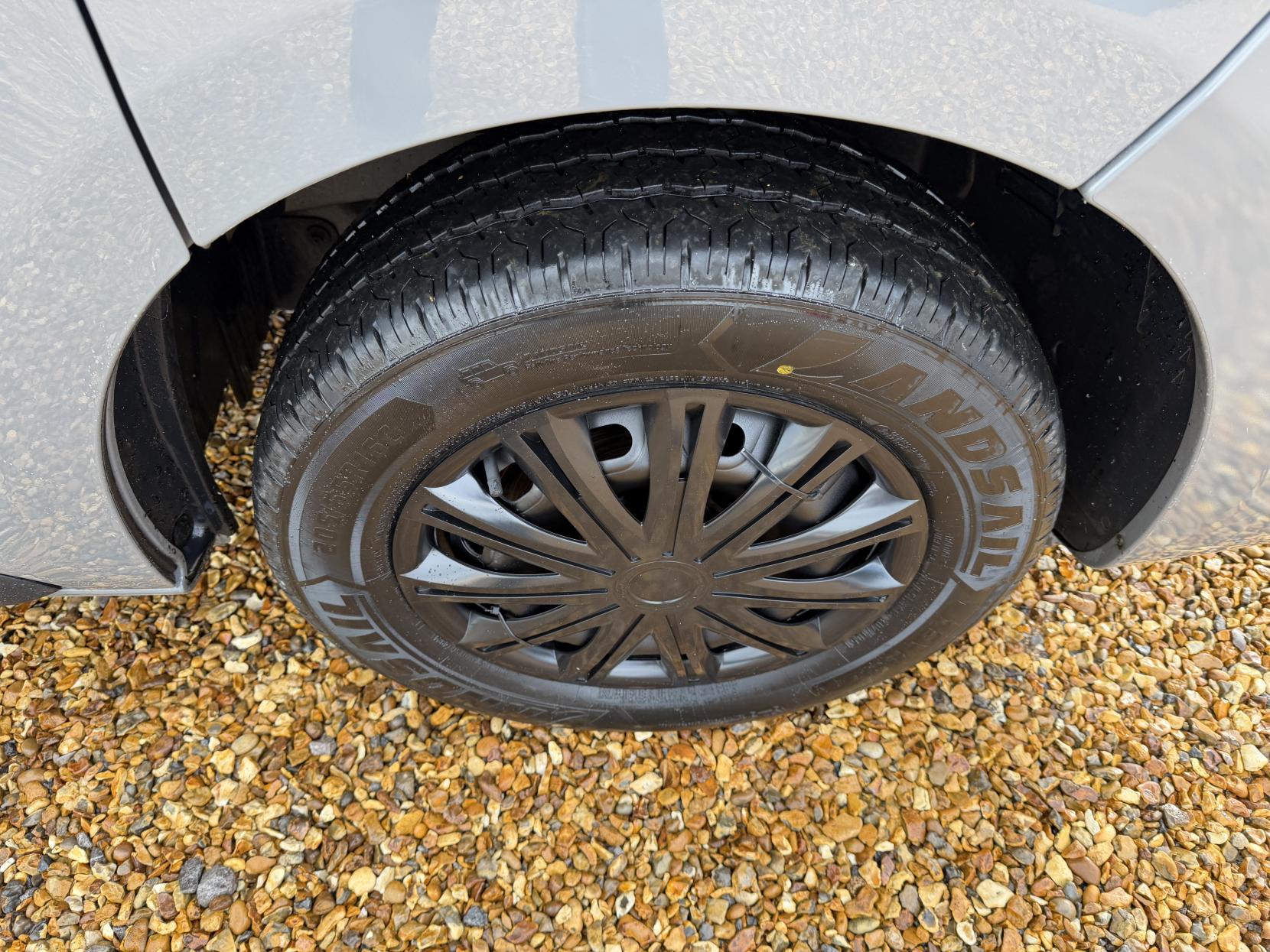 Renault Trafic 1.6 dCi ENERGY 27 Sport Panel Van 5dr Diesel Manual SWB Standard Roof Euro 5 (s/s) (120 ps)