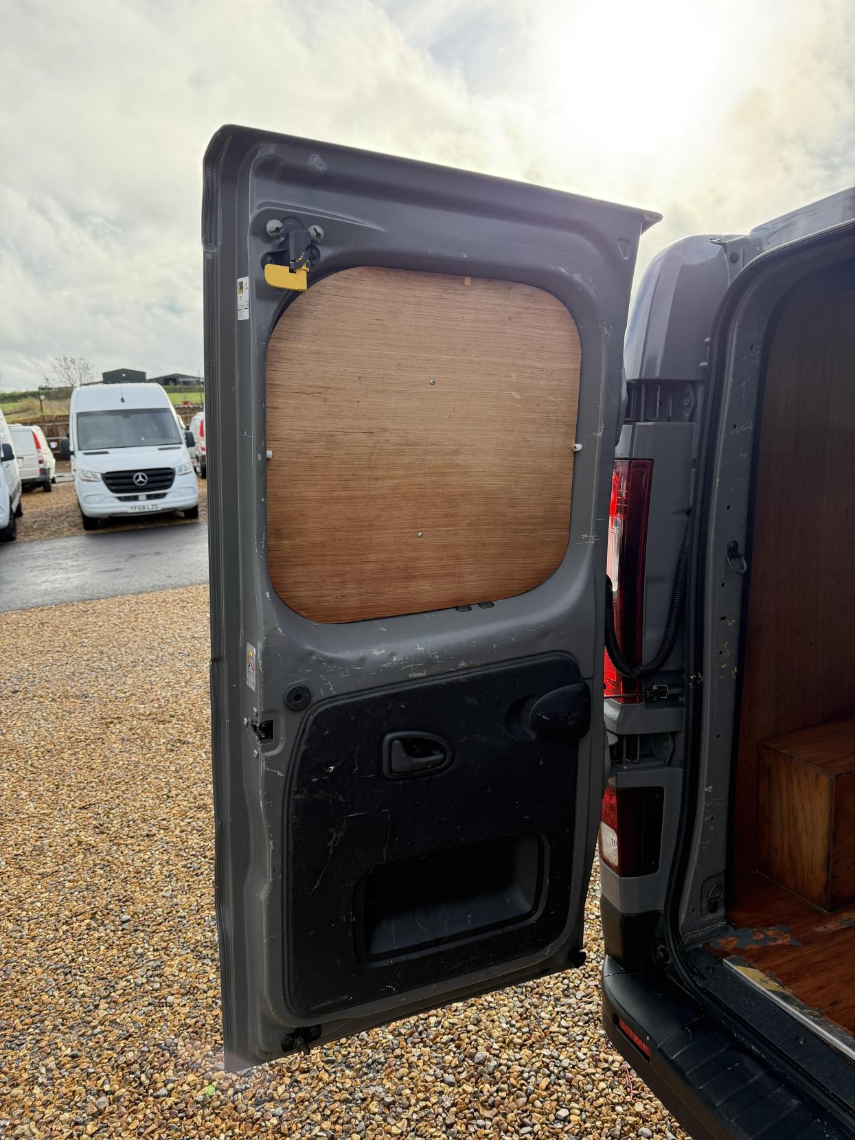 Renault Trafic 1.6 dCi ENERGY 27 Sport Panel Van 5dr Diesel Manual SWB Standard Roof Euro 5 (s/s) (120 ps)