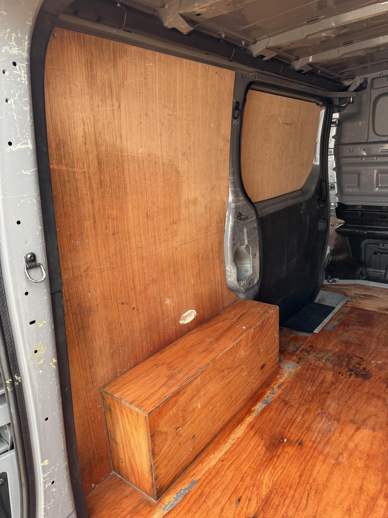 Renault Trafic 1.6 dCi ENERGY 27 Sport Panel Van 5dr Diesel Manual SWB Standard Roof Euro 5 (s/s) (120 ps)