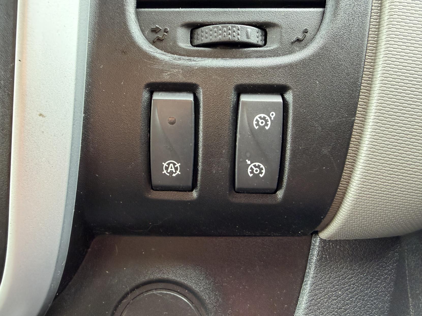 Renault Trafic 1.6 dCi ENERGY 27 Sport Panel Van 5dr Diesel Manual SWB Standard Roof Euro 5 (s/s) (120 ps)