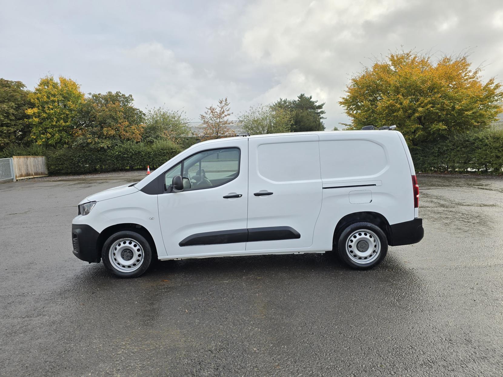 Peugeot Partner 1.5 BlueHDi 950 S Long Panel Van 6dr Diesel Manual LWB Euro 6 (s/s) (100 bhp)