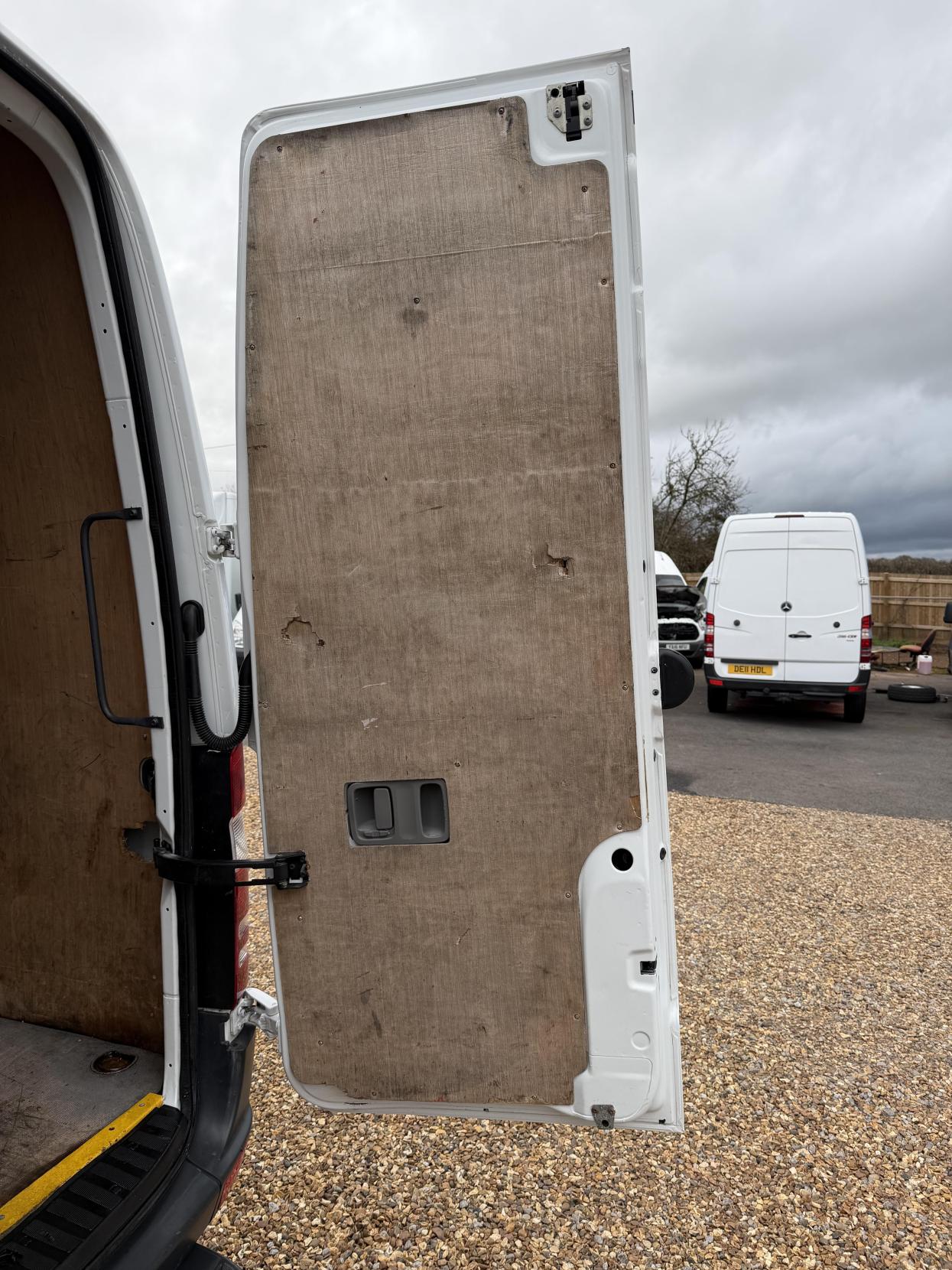 Mercedes-Benz Sprinter 2.1 313 CDi Panel Van 4dr Diesel Manual RWD L3 H3 (129 bhp)